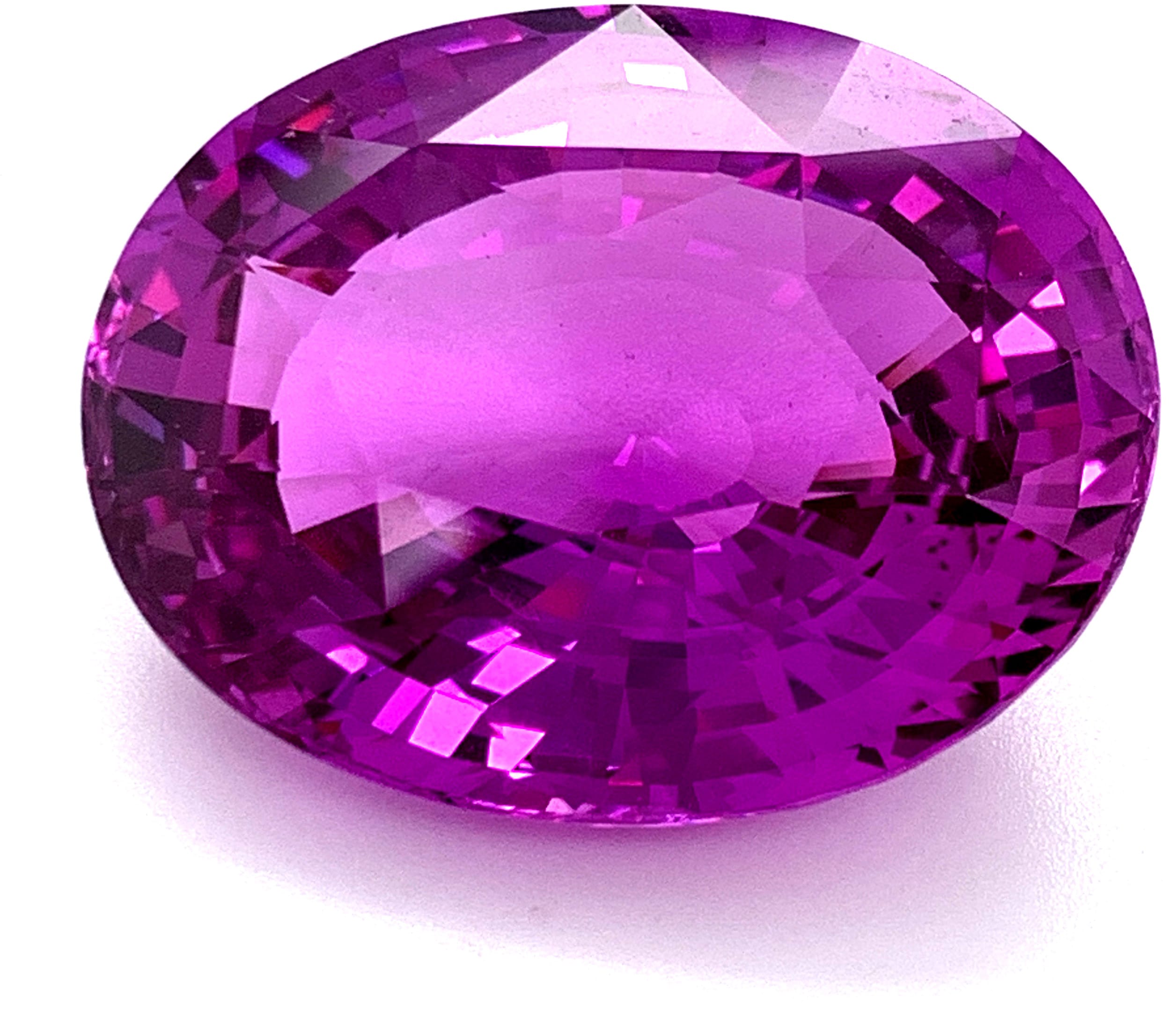 Royal intense Pink Sapphire by Hatta