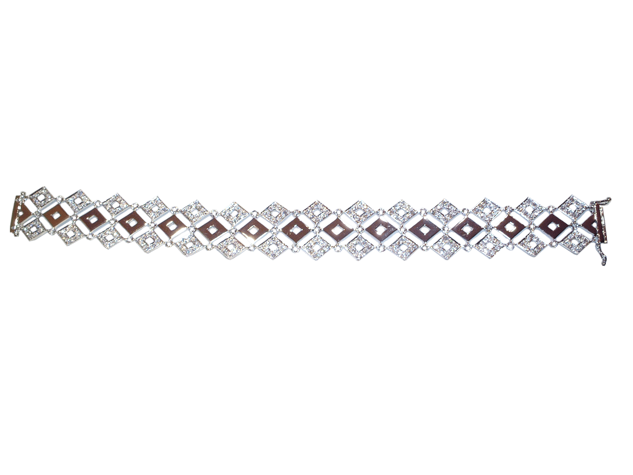Royal Fancy Flawless and intense Diamond Bracelet Suite By Hatta