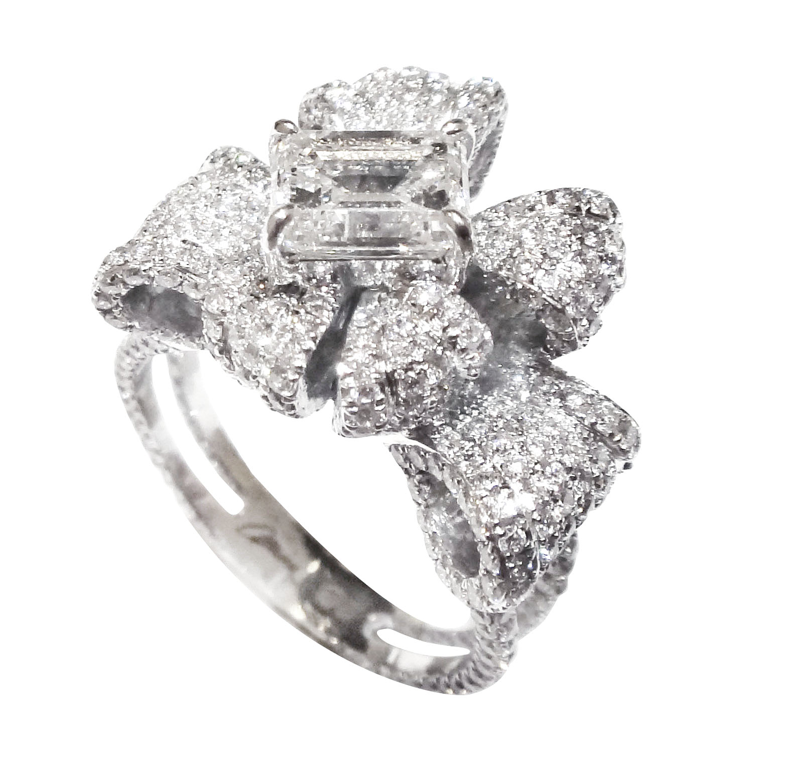 Royal Fancy Flawless and Intense Diamond Ring By Hatta