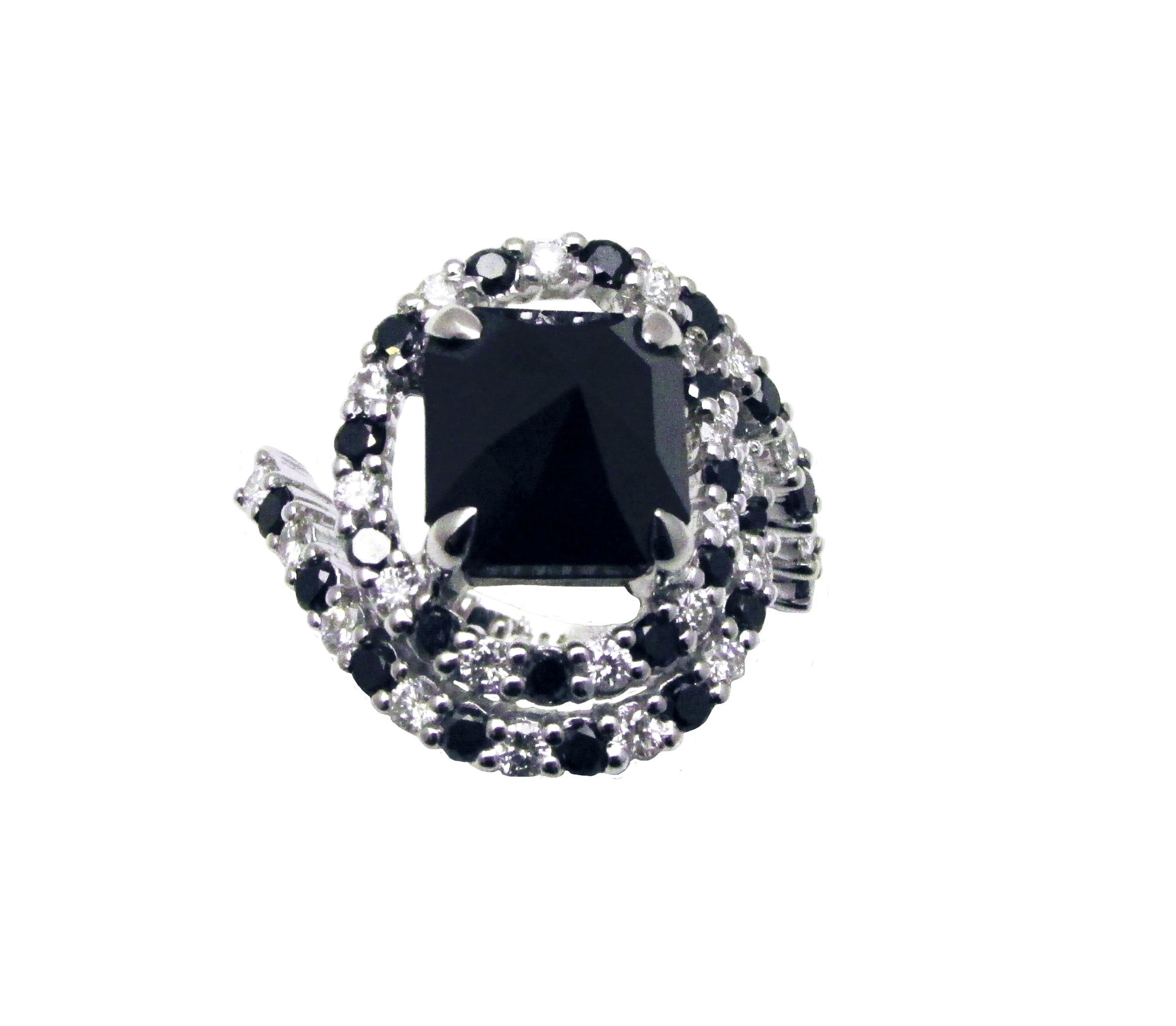 Royal Fancy Flawless and intense Diamond Bracelet Suite By Hatta