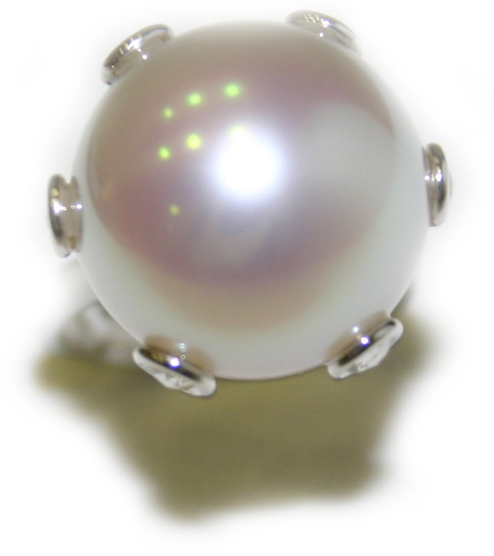 Royal Conch Pearl and Diamond Ring by Hatta